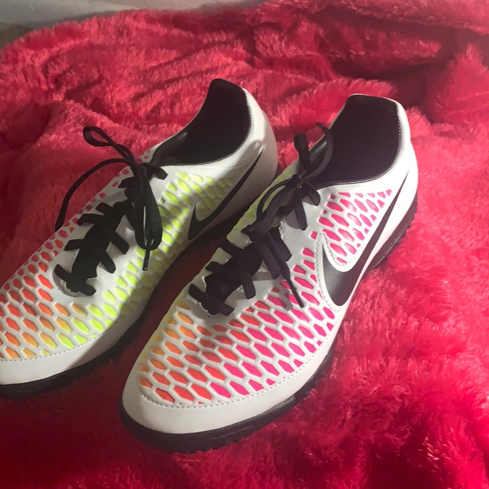 Women size 10 Nike/10/Sneaker/Cleat
